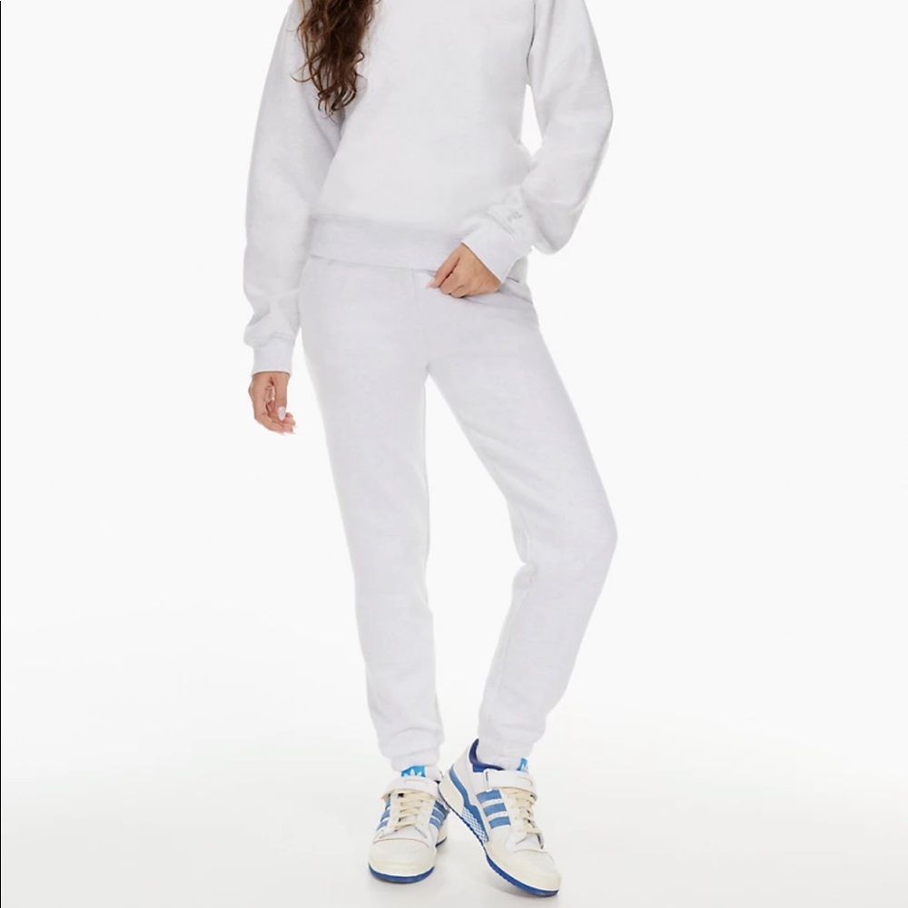 COZY AF PERFECT SWEATPANT - ARITZIA tna